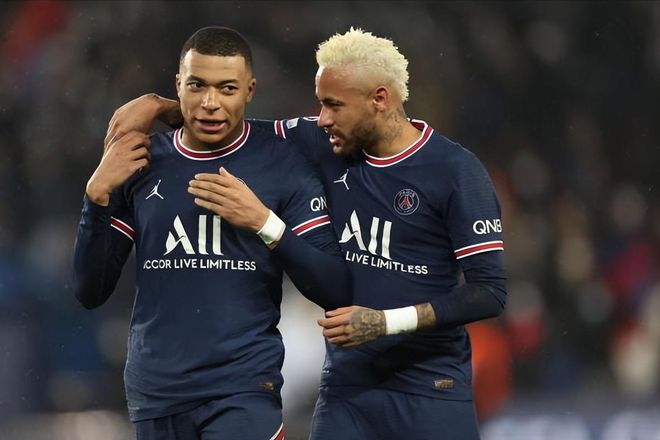 皇家马德里在圣马梅斯胜利后的录像：激情与荣耀的完美展现