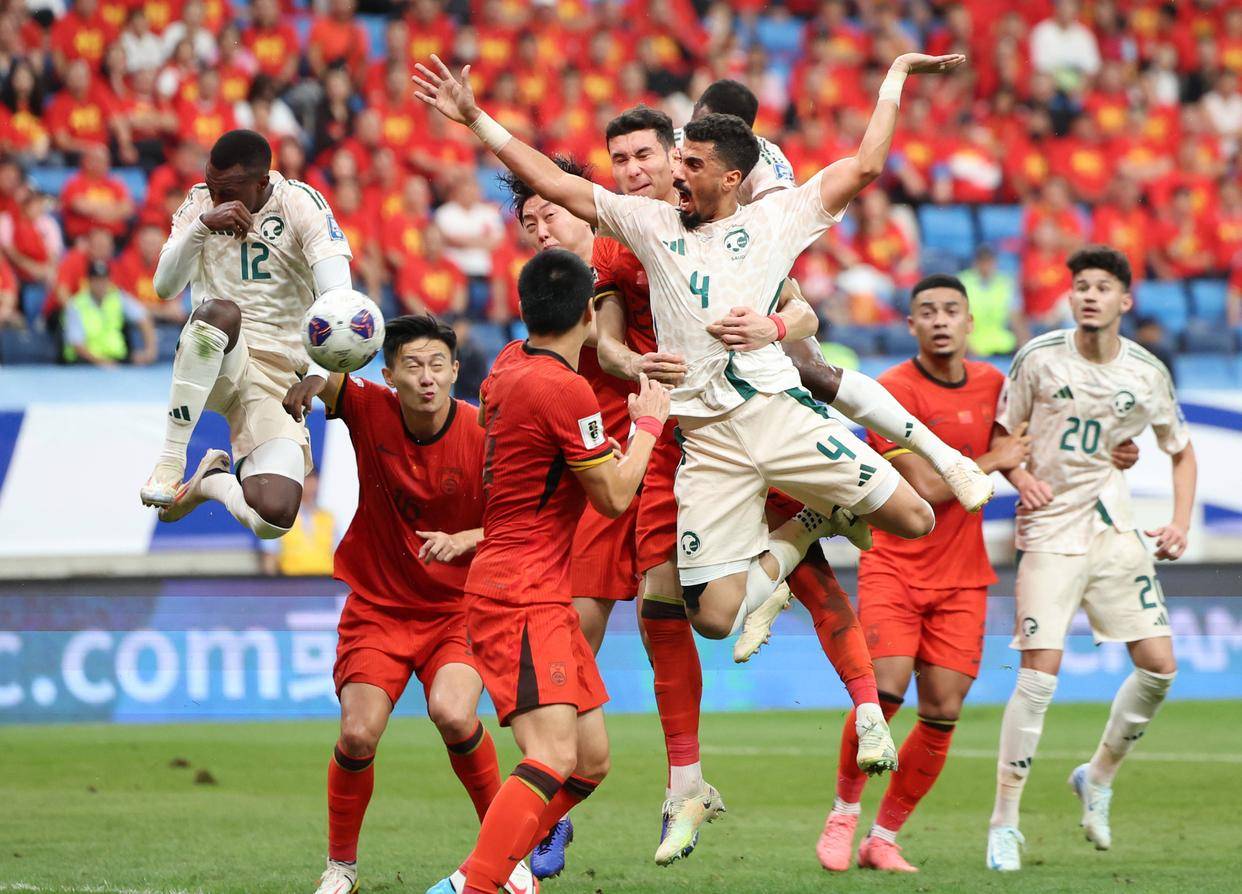 曼城主帅瓜迪奥拉盛赞哈兰德：10球成就“疯狂”