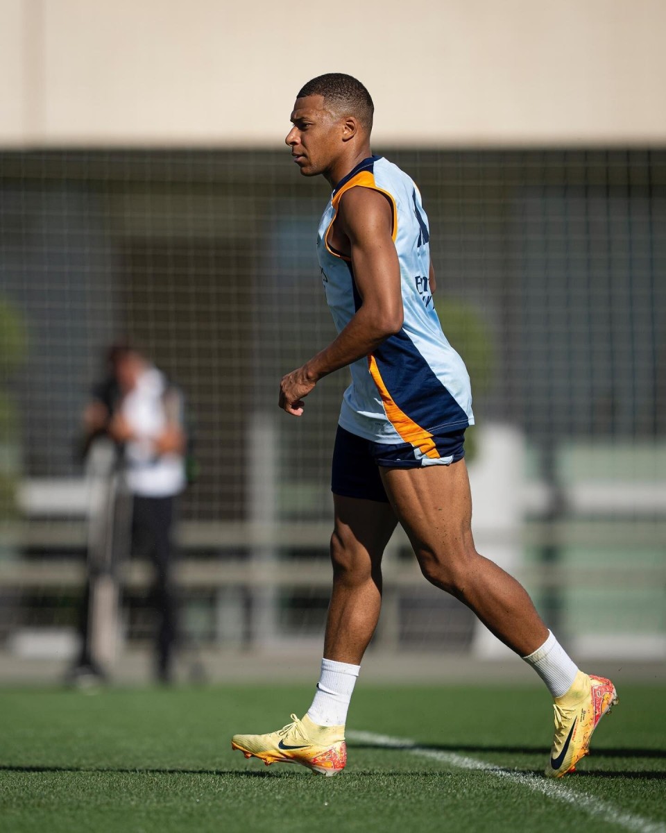 北青：中国之队经营状况不佳，国足集训热身放在国内能省成本